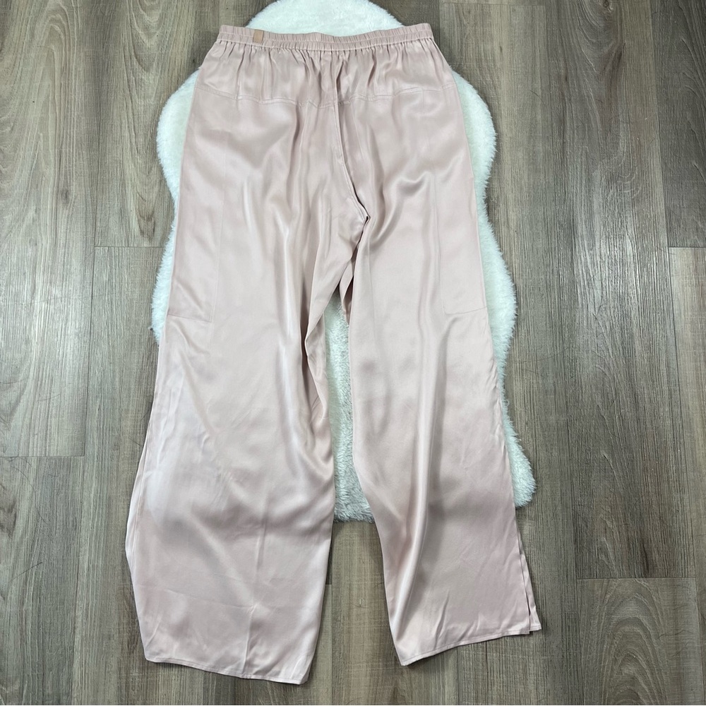 Lunya Washable Silk Tee Pant pajama Set - Picture 10 of 12